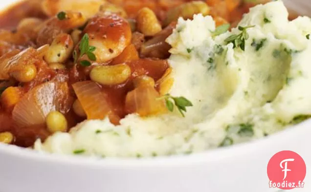 Ragoût de Somerset avec purée de cheddar et persil