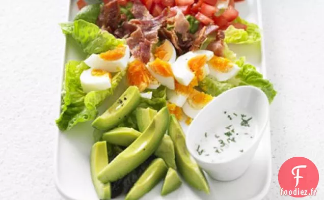 Salade Cobb avec vinaigrette ranch au babeurre