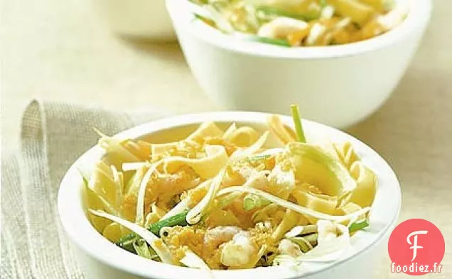 Salade de tagliatelles aux crevettes orientales
