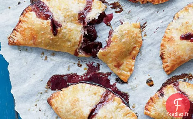 Tartes à la Main aux Cerises Rôties