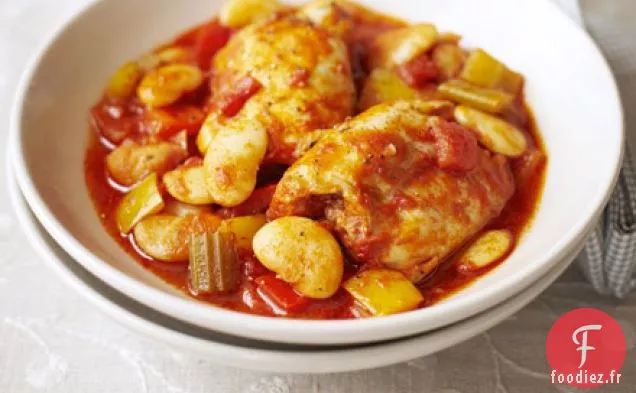 Ragoût de poulet, haricots et poivrons