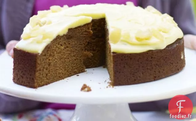 Gâteau au gingembre avec glaçage au caramel