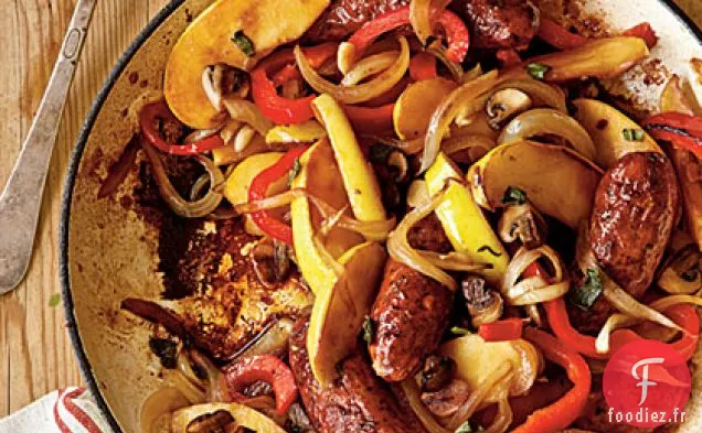 Saucisses Rôties à la poêle avec Pommes, Oignons et Sauge