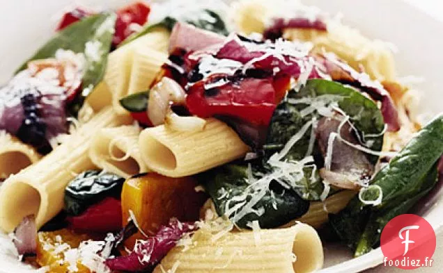 Rigatoni aux Poivrons Grillés et Oignons