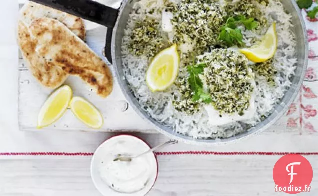 Tilapia cuit à la vapeur avec chutney de piment vert et de noix de coco