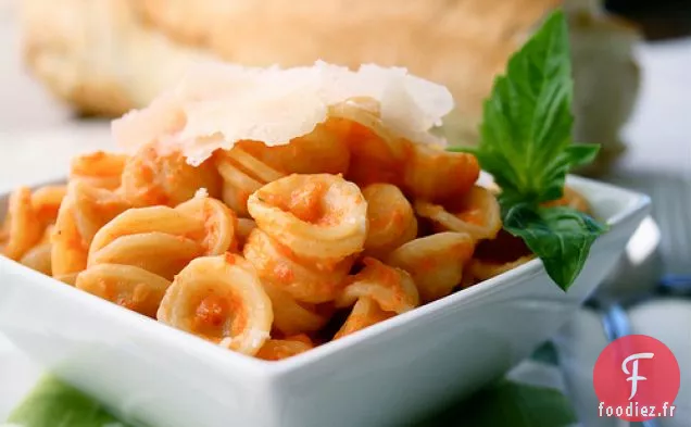 Orecchiette Au Poivron Rouge Rôti Et Parmesan