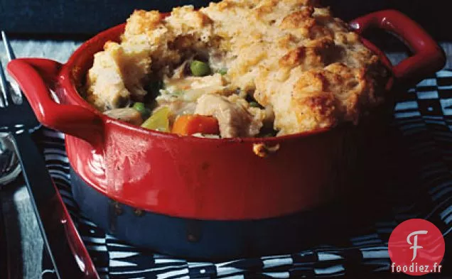 Potpie à la Dinde avec Croûte de Biscuit au Cheddar