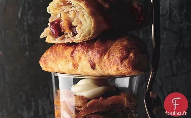 Turnovers aux Pommes et au Cheddar Golden Delicious avec Canneberges séchées