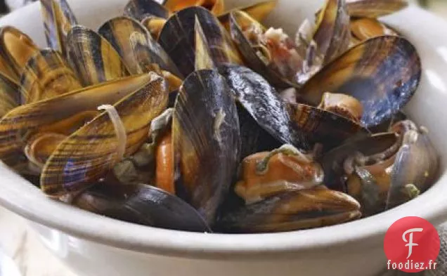 Moules à l'oignon rouge, cidre et crème fraîche