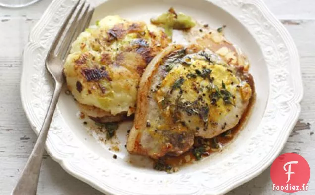 Côtelettes de porc aux gâteaux aux poireaux