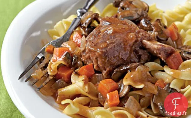 Côtes Braisées aux Nouilles aux Œufs