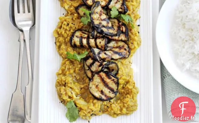 Dhal de lentilles aigre-douce à l'aubergine grillée