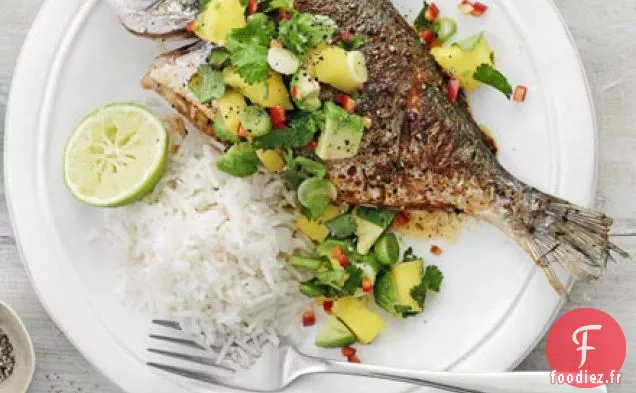 Salsa de poisson au piment, à la mangue et au citron vert