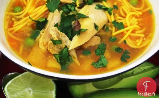 Soupe de Nouilles au Poulet (Sopa de Pollo y Pasta)