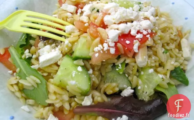 Salade Simple d'Orzo et de Feta