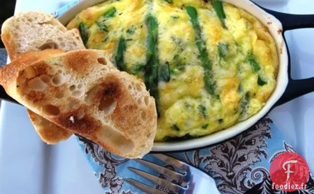 Frittatas d'Asperges Individuelles et d'Oignons Caramélisés