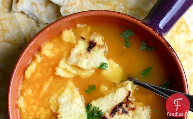 Sopa de Arepa (Soupe de Gâteau de Maïs)