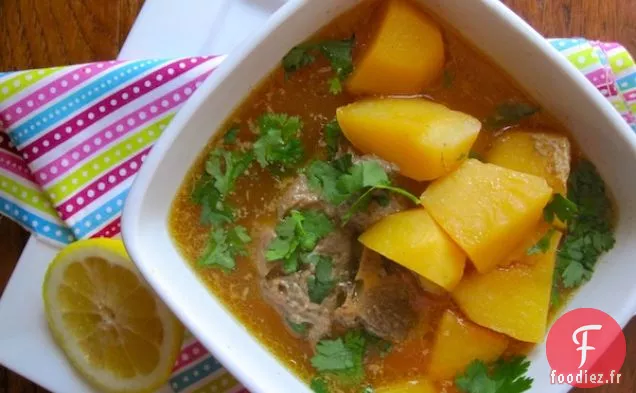 Caldo de Papas con Espinazo (Soupe Colombienne de Pommes de Terre et de Porc)