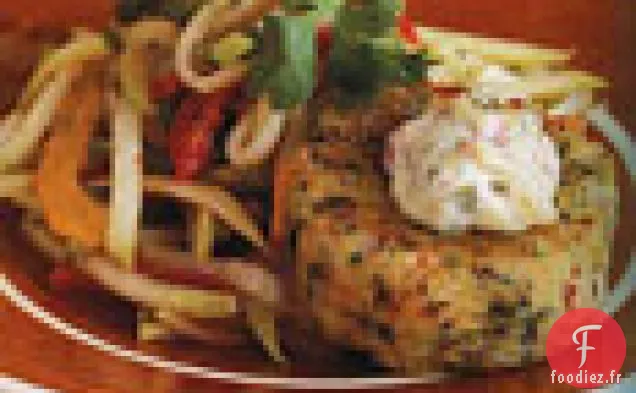 Gâteaux Aux Crevettes Et Patates Douces Avec Salade De Chou Chaote Et Sauce Chipotle