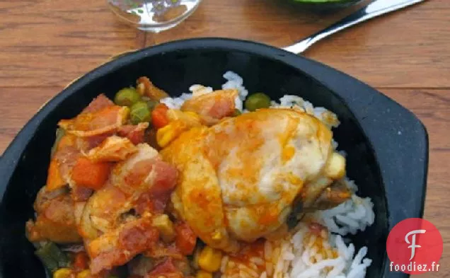 Estofado de Pollo con Tocineta (Ragoût de Poulet au Bacon)