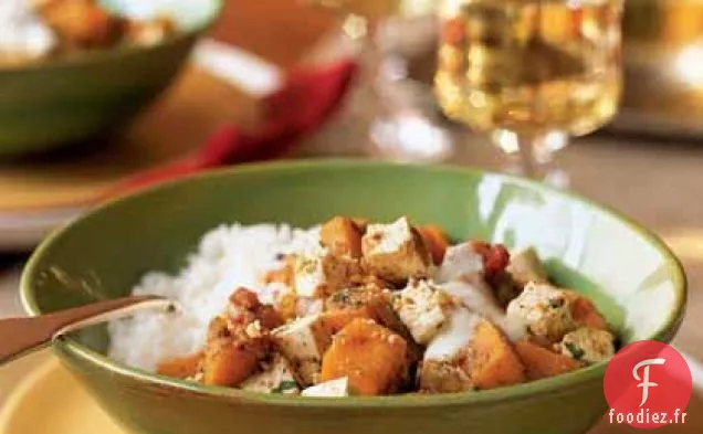Korma de Patate Douce et de Noix de Cajou sur Riz à la noix de coco