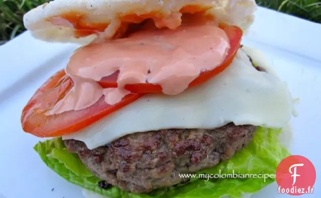 Hamburgguesa de Arepa (Arepa Burger)