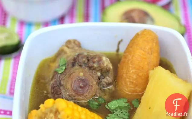 Sancocho de Cola (Soupe Colombienne à la Queue de Bœuf)