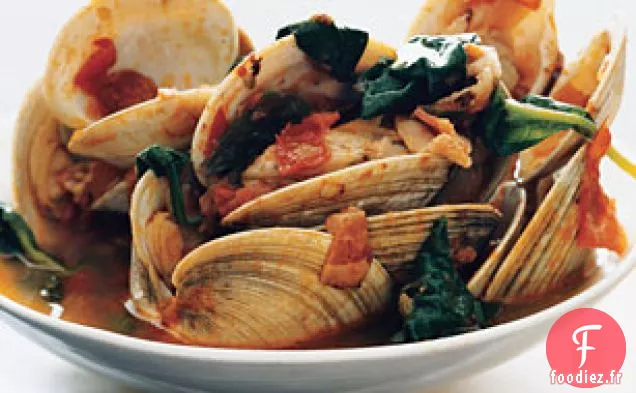 Palourdes cuites à la vapeur avec Bacon, Tomate et Épinards