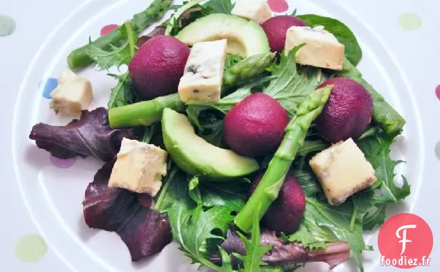 Salade d'Asperges, Avocat, Fromage Bleu et Betterave