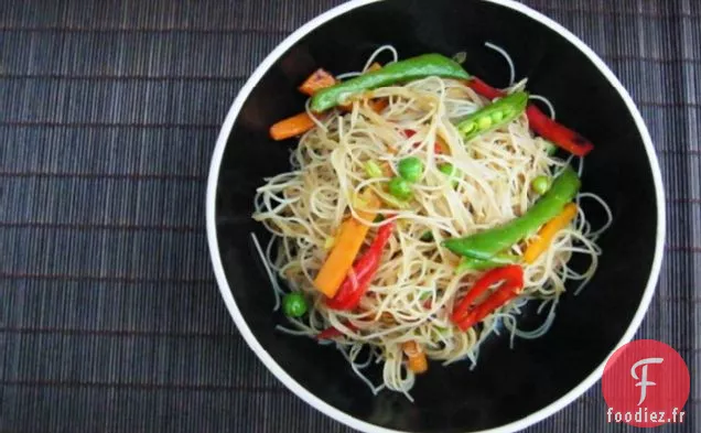 Salade de Nouilles Habillées Chaudes