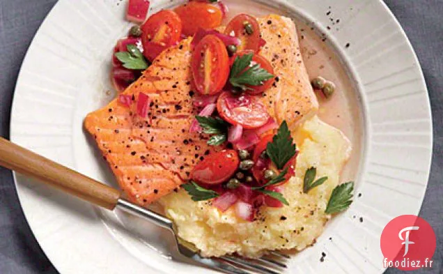 Saumon à la Polenta et Vinaigrette Chaude aux Tomates