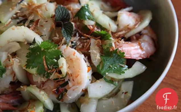 Salade Thaïlandaise De Concombre Et De Crevettes