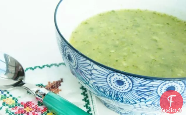 Régime 5: 2 - Soupe de Brocoli et de céleri = 111 Calories