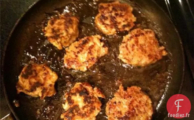 Saucisse De Poulet (Ou De Dinde) Aux Pommes et Aux Noisettes