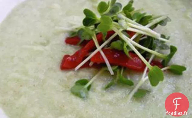 Gaspacho De Concombre Au Poivre Piquillo Et Pousses De Radis