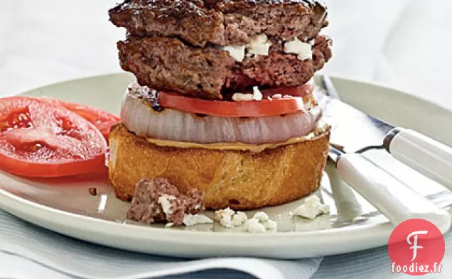 Hamburgers Farcis à la Feta avec Oignon grillé au Levain