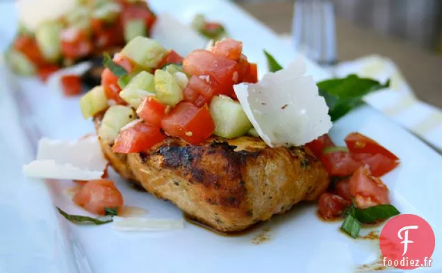 Poulet Grillé Italien Avec Bruschetta Au Concombre
