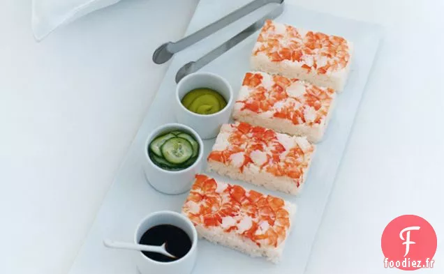 Sushi De Crevettes Au Concombre Mariné