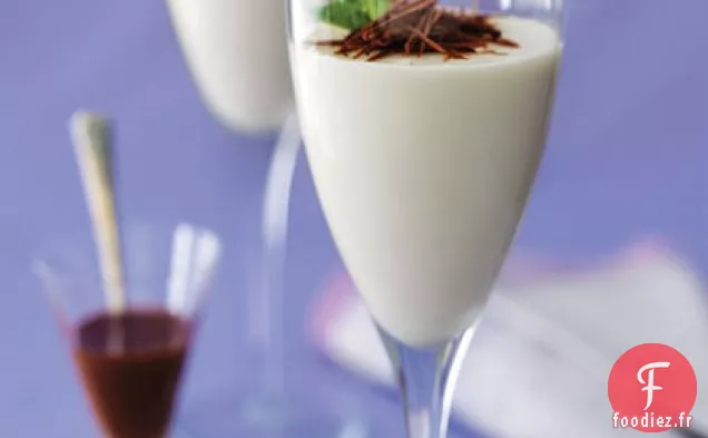 Panna Cotta Au Chocolat Blanc Et Sauce Au Chocolat Noir