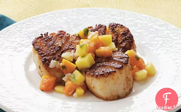 Pétoncles en Croûte de Chili avec Salsa Mangue-Papaye