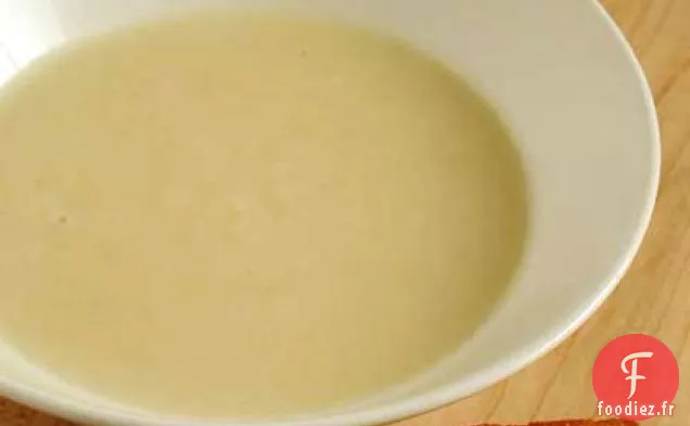 Soupe aux Pommes avec Croûtons de Gâteau de Livre