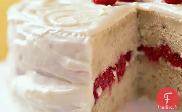 Gâteau Banane-Framboise avec Glaçage au Citron