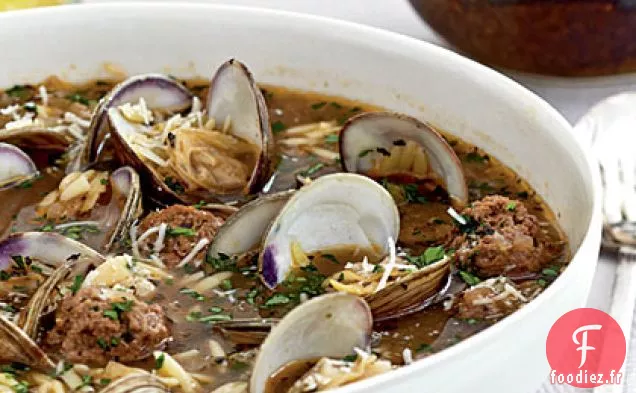 Soupe de Palourdes à l'Orzo et Boulettes de Viande
