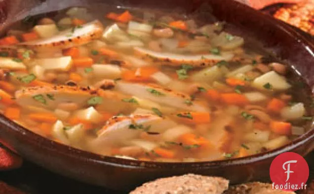 Soupe de Légumes d'automne aux Petits Pois aux Yeux Noirs et Poulet grillé