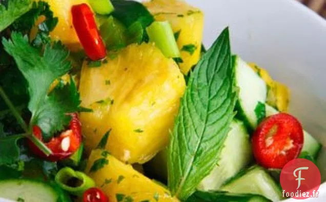 Salade Thaïlandaise de Concombre et d'Ananas