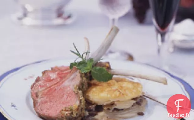 Carré d'Agneau en Croûte de Moutarde et d'Herbes