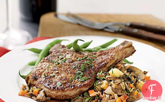 Côtelettes de Porc en Croûte de Noix avec Riz Sauvage aux Légumes d'automne