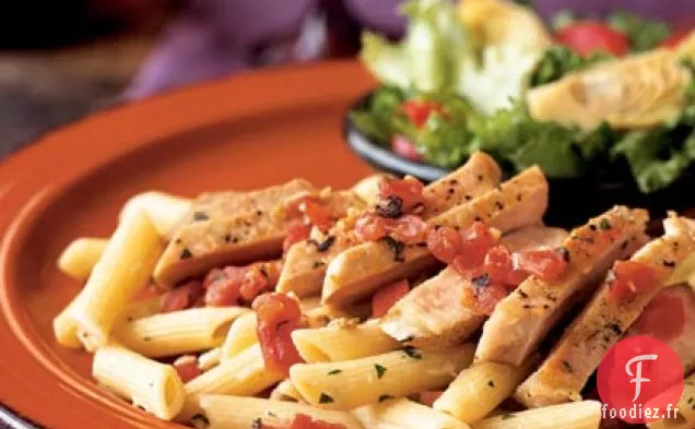 Côtelettes de Porc Désossées Sautées à la Sauce Tomate-Sauge