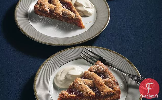 Linzertorte d'Abricot à la Crème Fouettée au Fromage Blanc