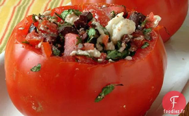 Tomates Farcies au Fromage et aux Olives